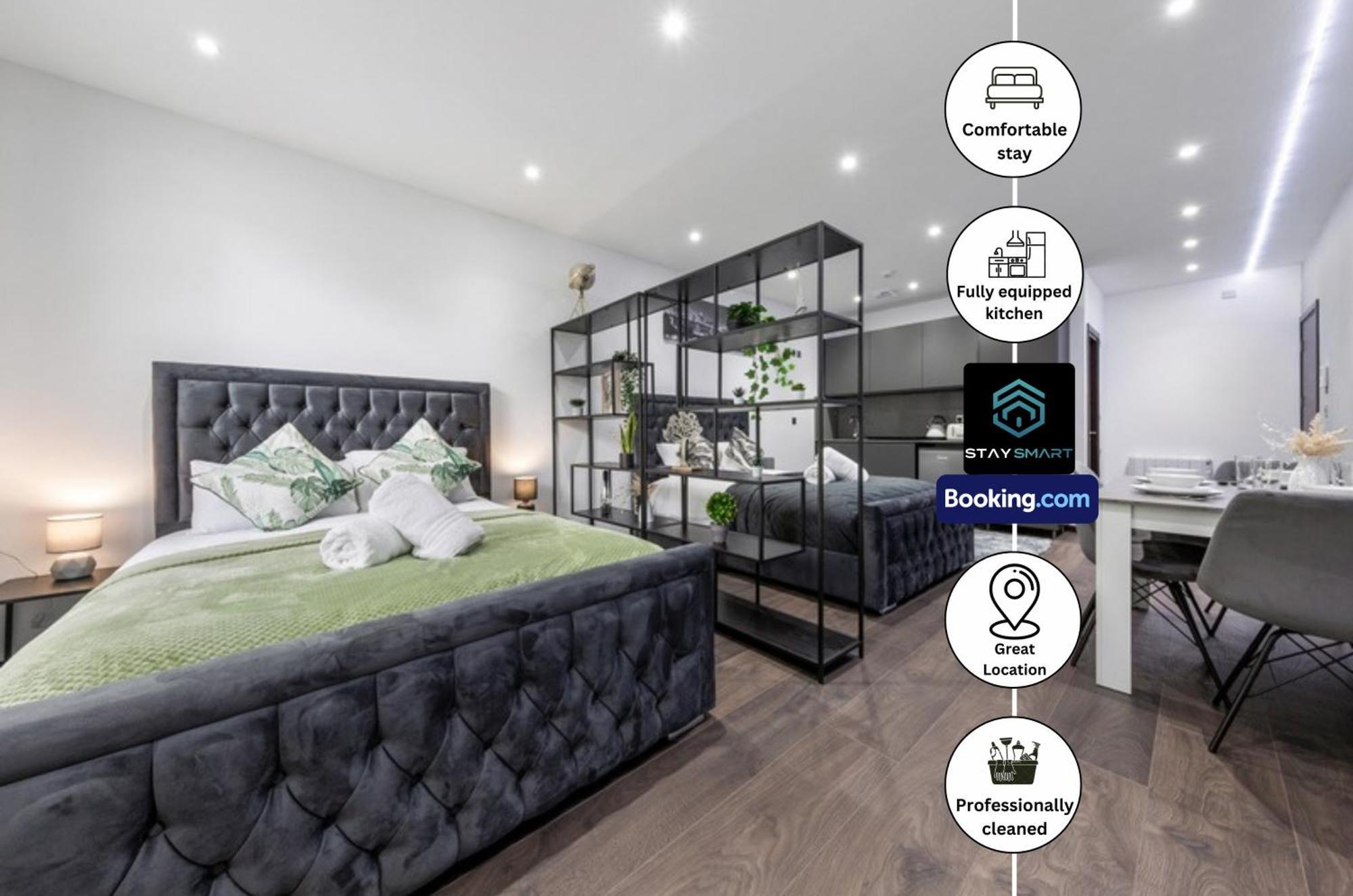 Stylish By Smart Short Lets & Serviced Woodstock With Free Wifi Apartament *