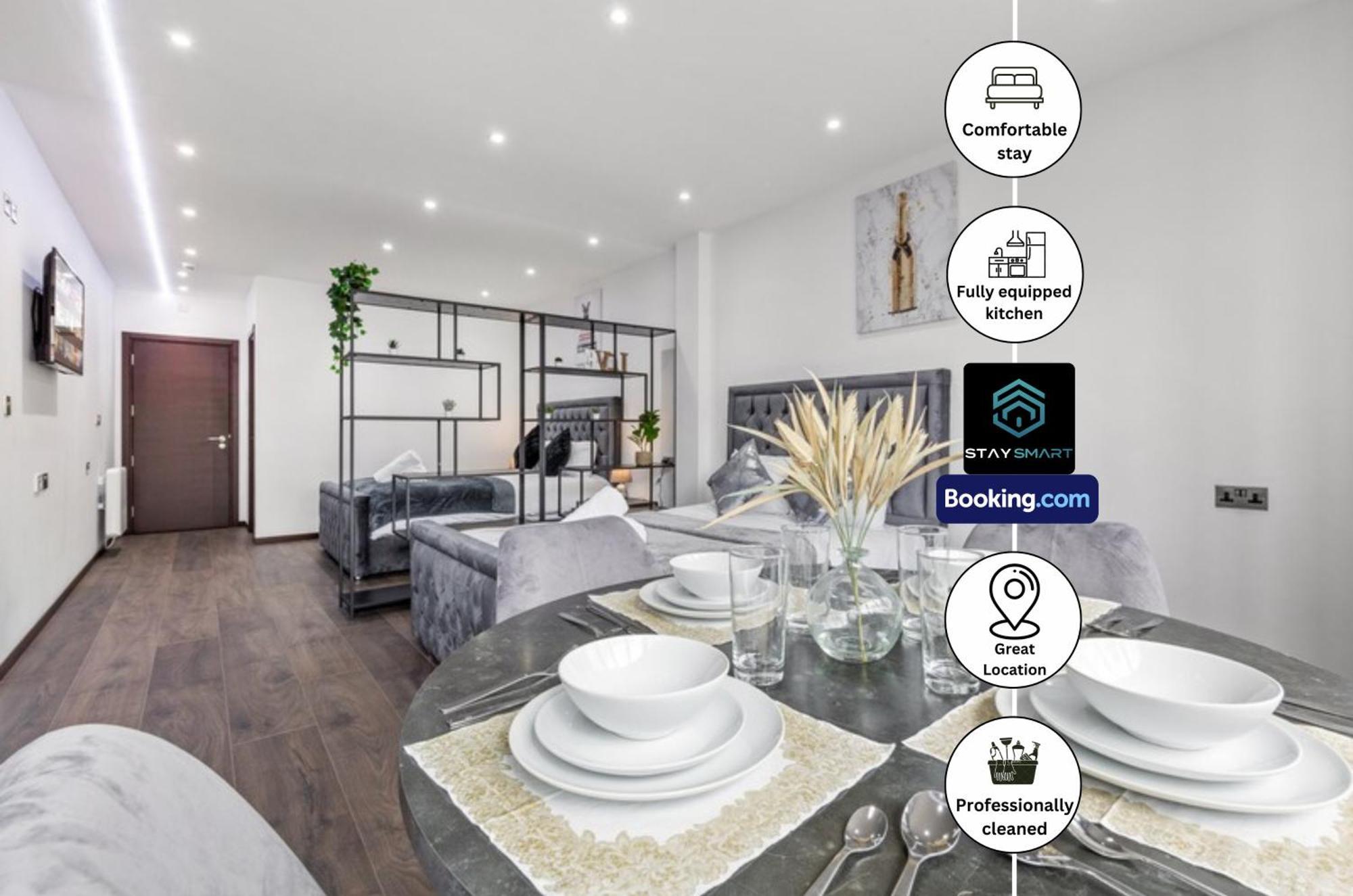 Stylish By Smart Short Lets & Serviced Woodstock With Free Wifi Apartament Londra