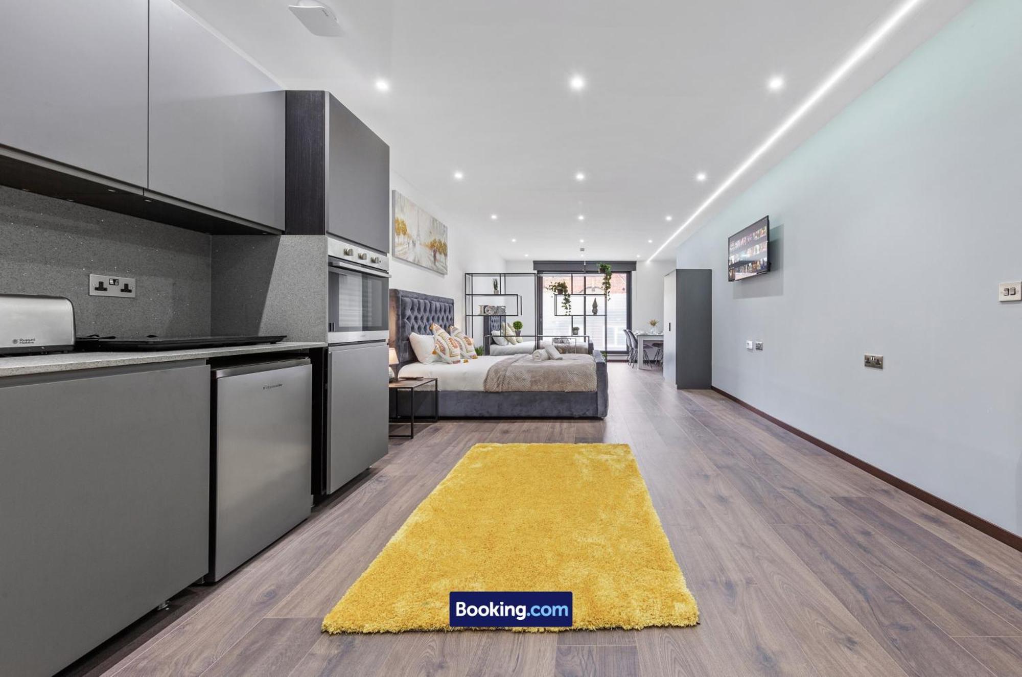 Apartament Stylish By Smart Short Lets & Serviced Woodstock With Free Wifi *