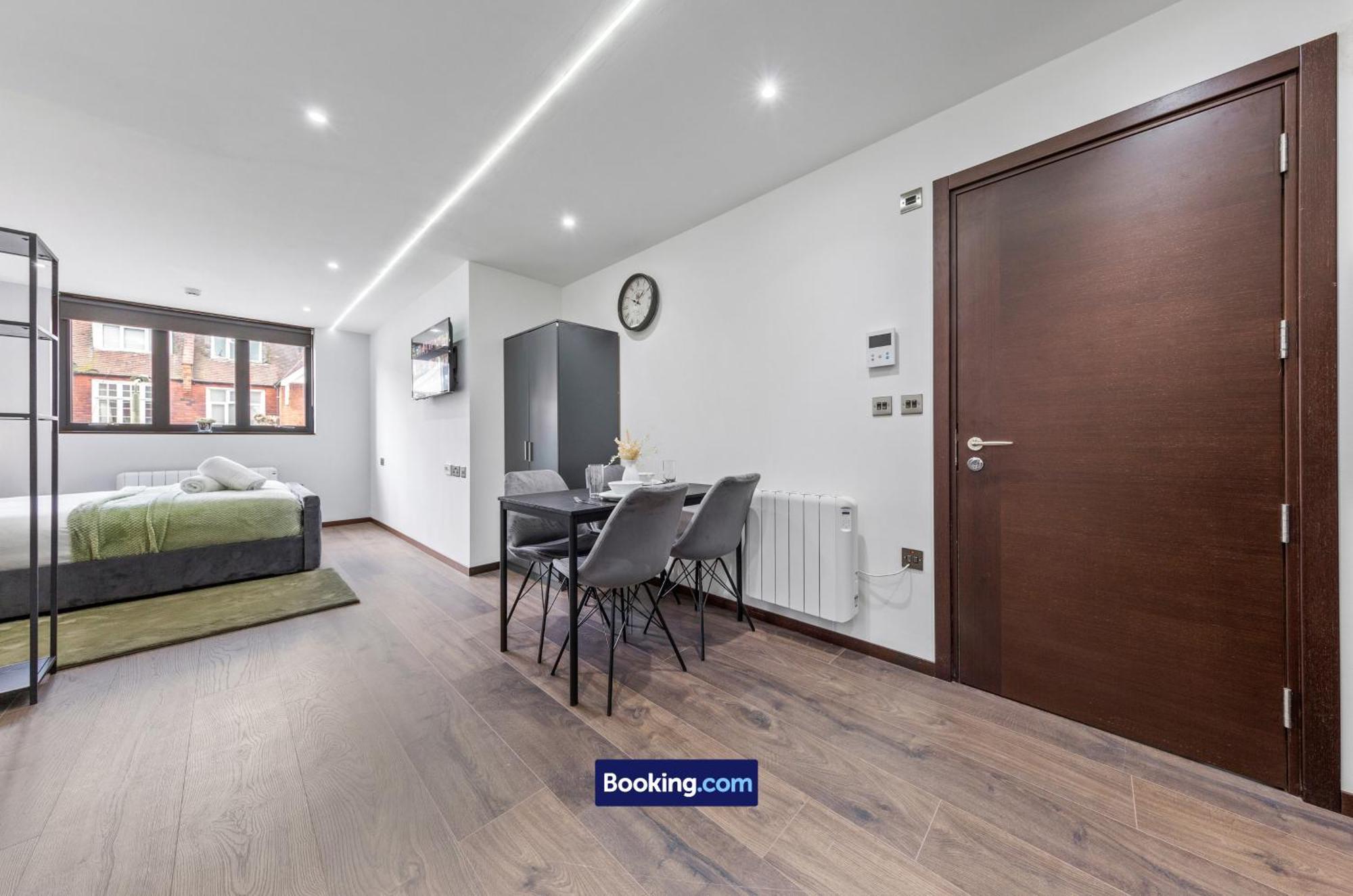 Apartament Stylish By Smart Short Lets & Serviced Woodstock With Free Wifi Londra
